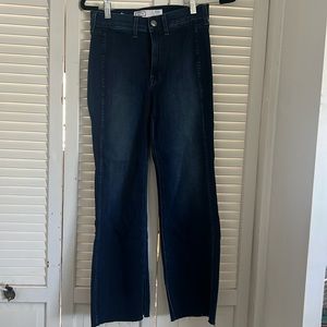 AYR The Onliest size 27 dark wash high rise jeans. Zipper and button closure